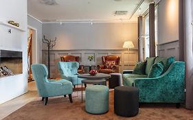 Home Hotel Uman